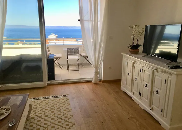 Sun * 马卡尔斯卡